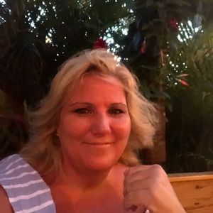 Meet your Posher, Shelly